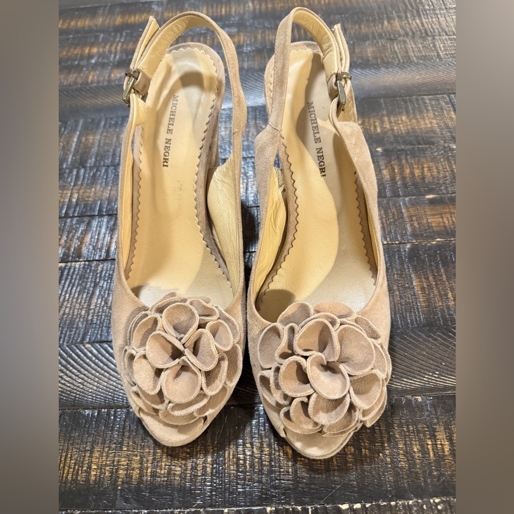 Michele Negri tan peep toe flower size 37 1/2